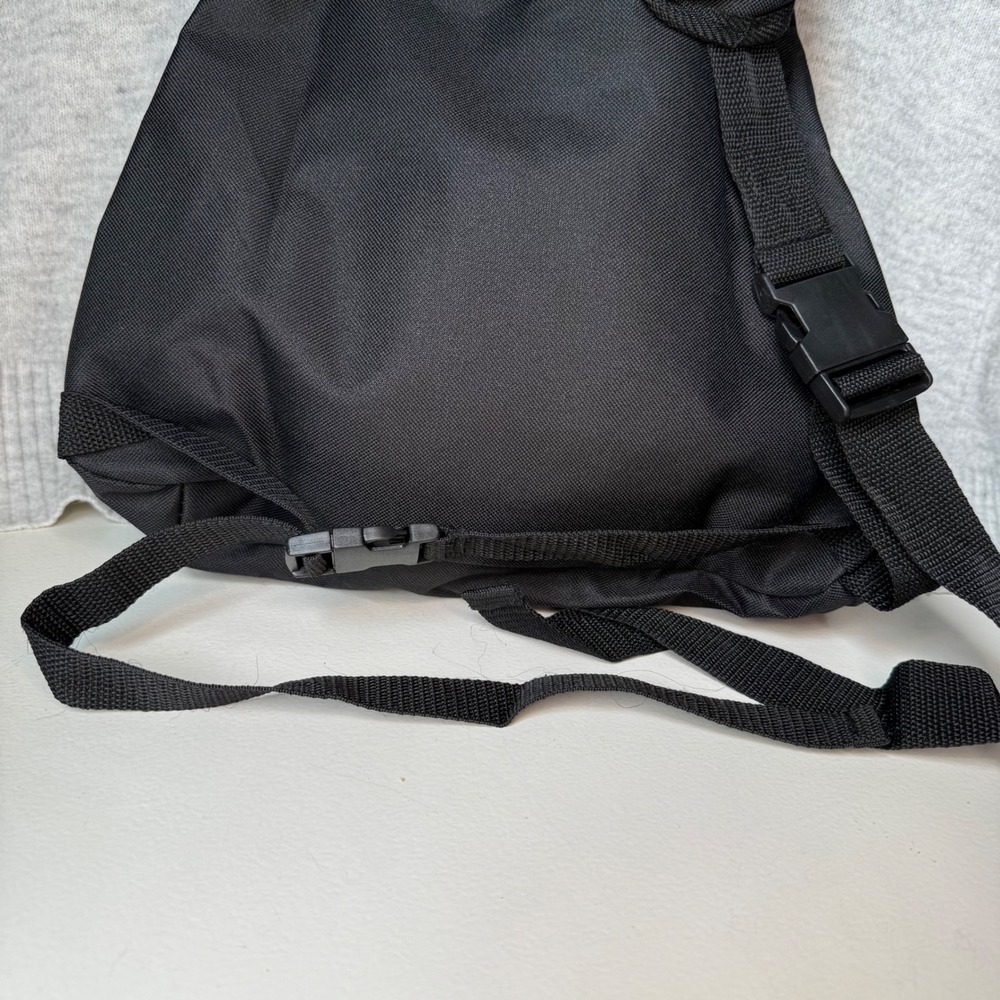 Tampa Bay Buccaneers 30 Seasons Dodge Sling Backpack Black Crossbody Bag 2005 - Picture 6 of 7